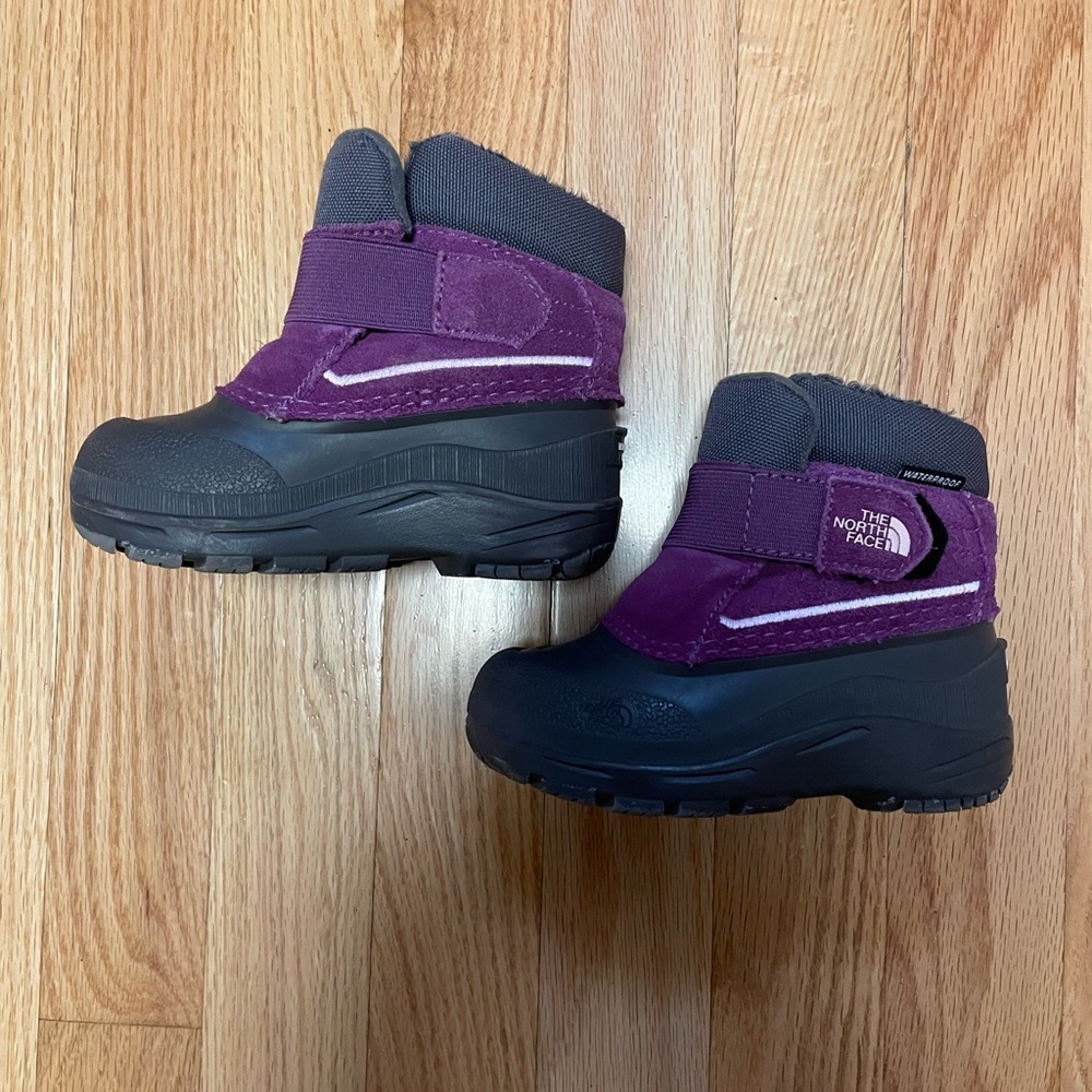 The North Face Alpenglow boot